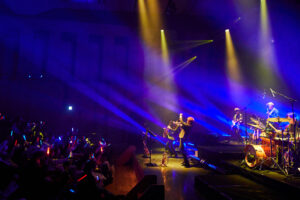 体育館でできる芸術鑑賞会｜ホール不要・準備負担ゼロの実施方法【2026年最新】