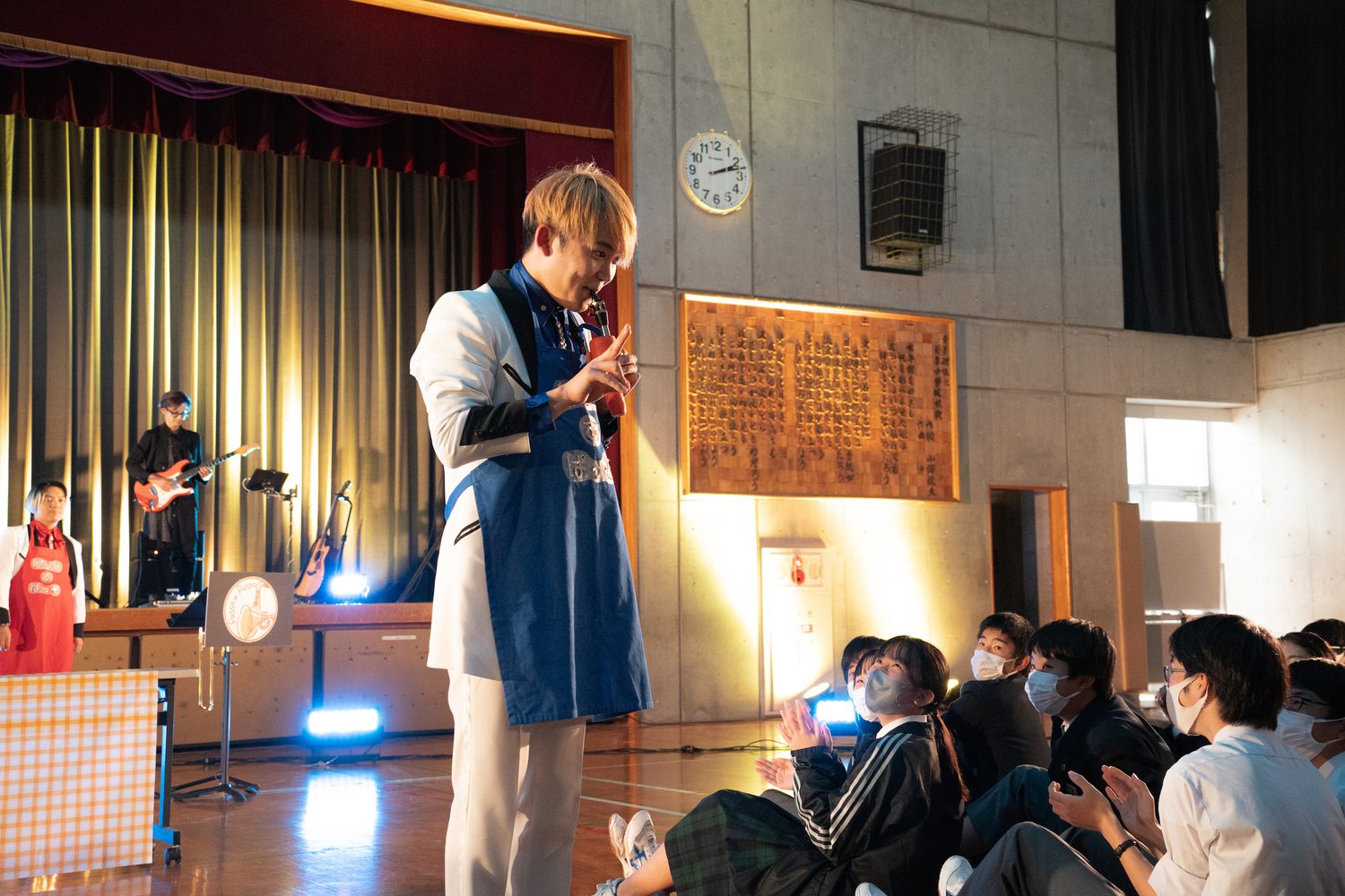 生徒が参加する芸術鑑賞会の演出